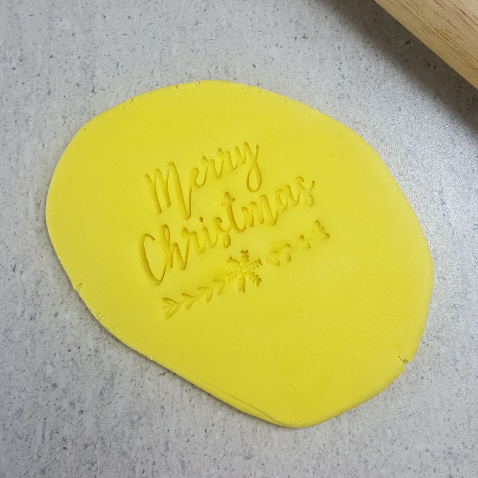 MERRY CHRISTMAS 60MM COOKIE EMBOSSER - Cake Decorating Central