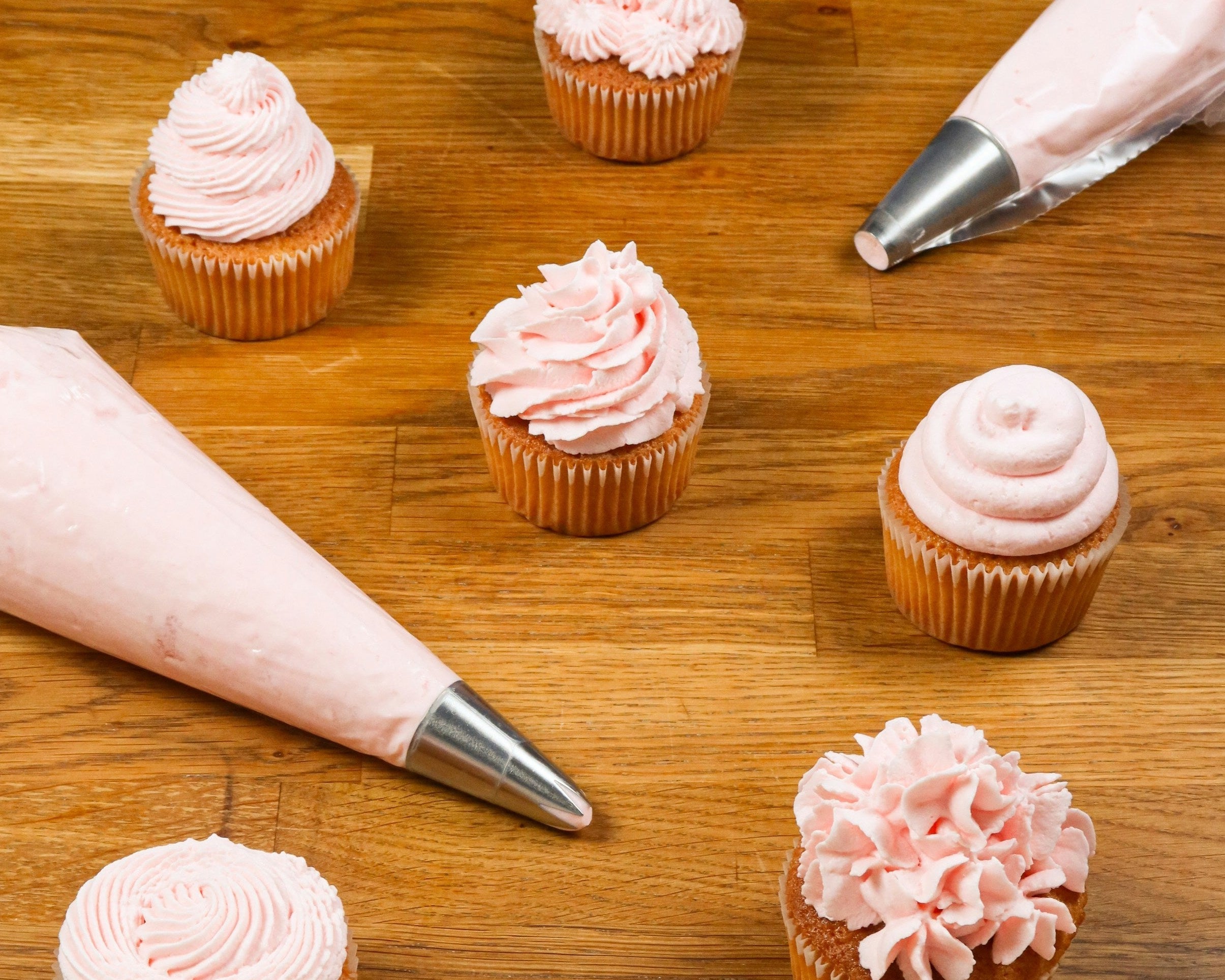 How To Use A Piping Bag