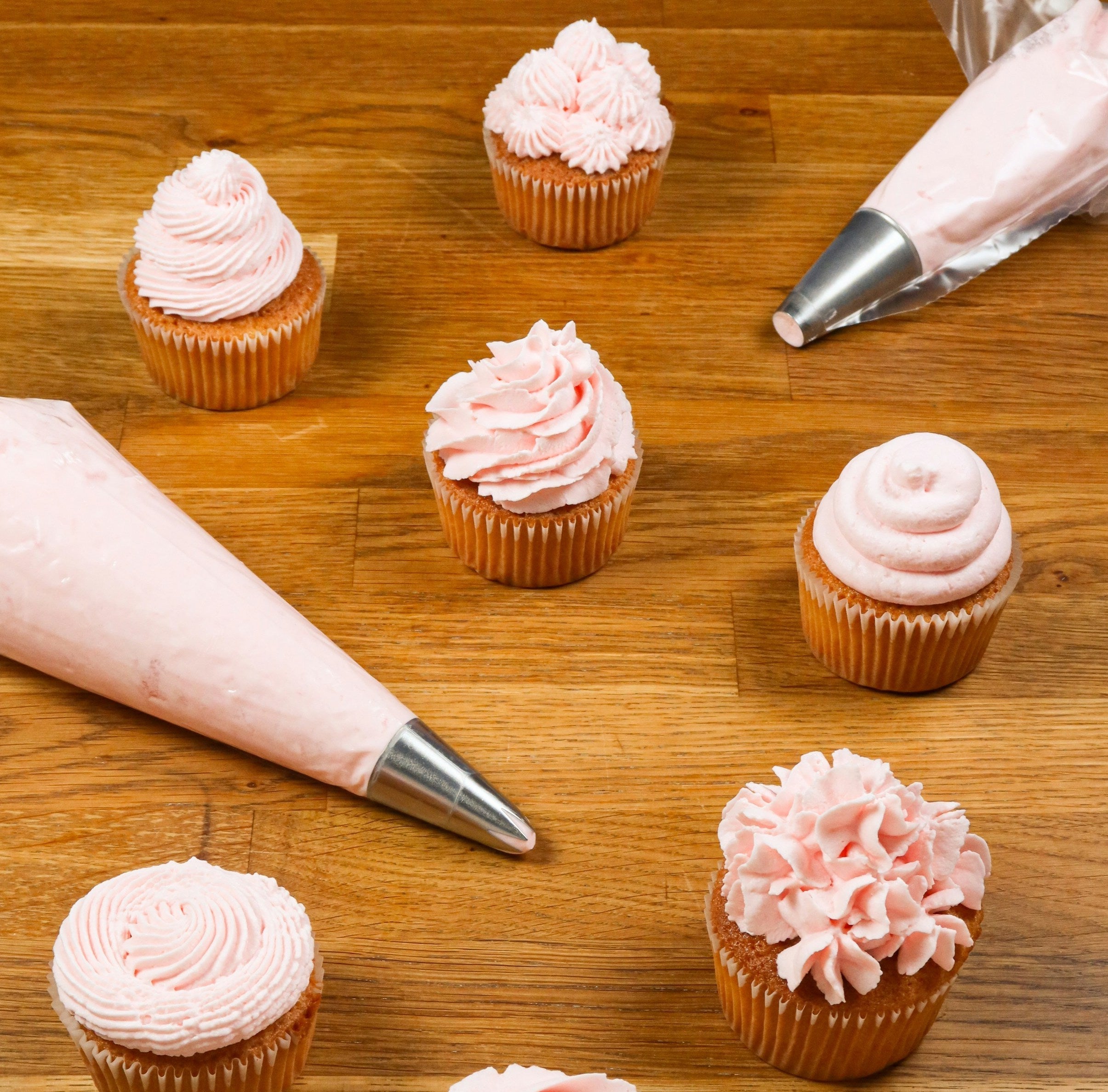 How To Use A Piping Bag