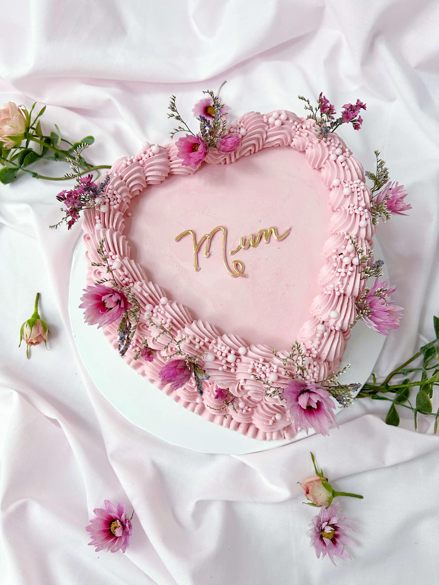 MOTHERS DAY BUTTERCREAM HEART with DULCE TRIO | SATURDAY 10 MAY 9:30AM | CASTLE HILL