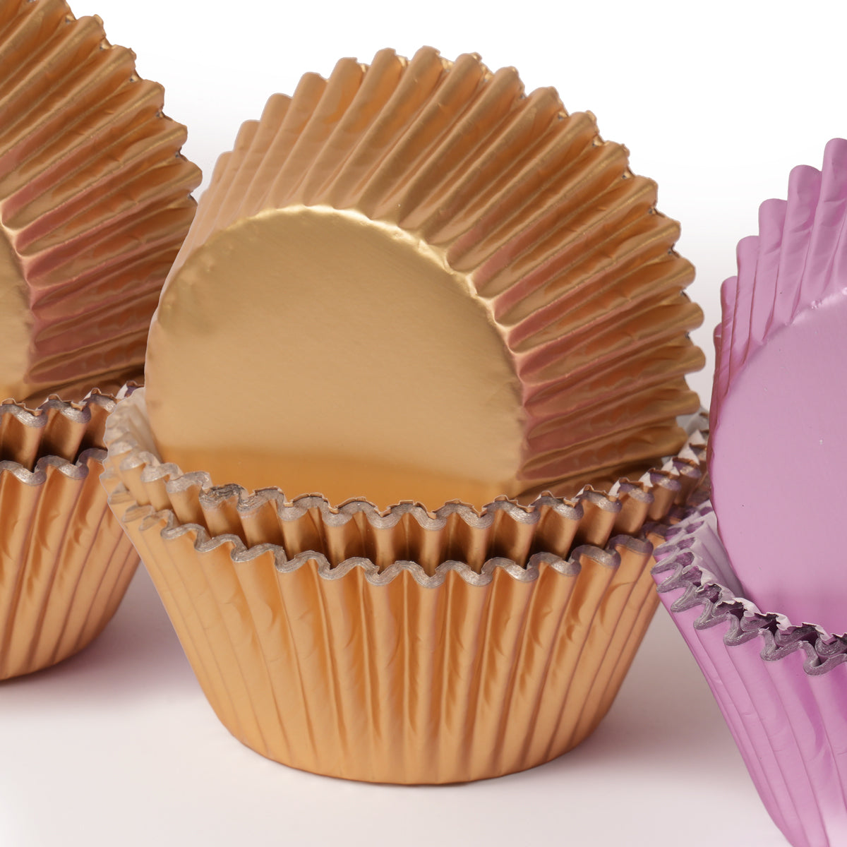 Baking Cups Medium Soft Gold