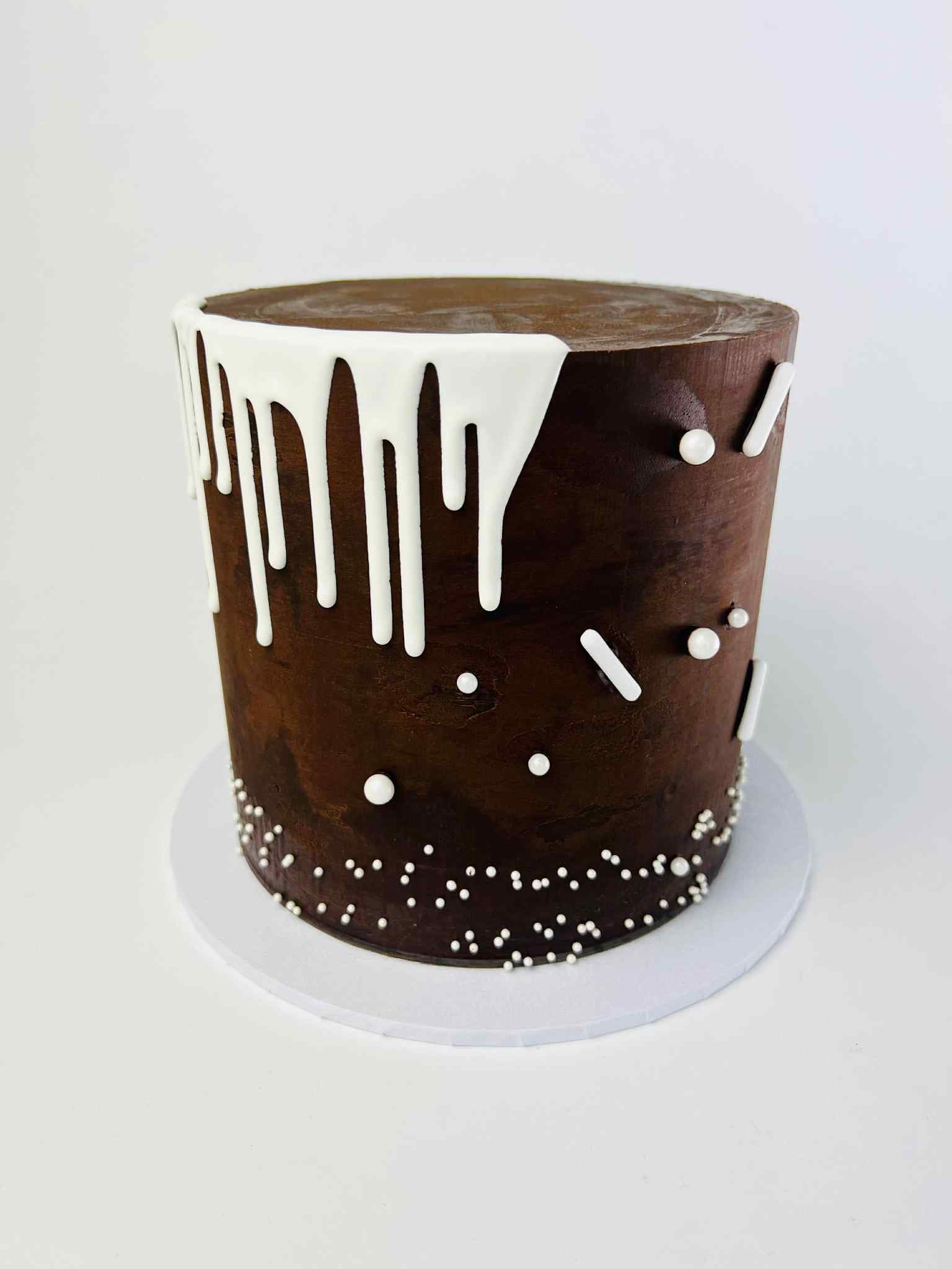 EZ to Master Ganaching a Round Cake with Kylie - Castle Hill - Thursday 30 October, 2025