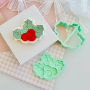 Holly Layer Set