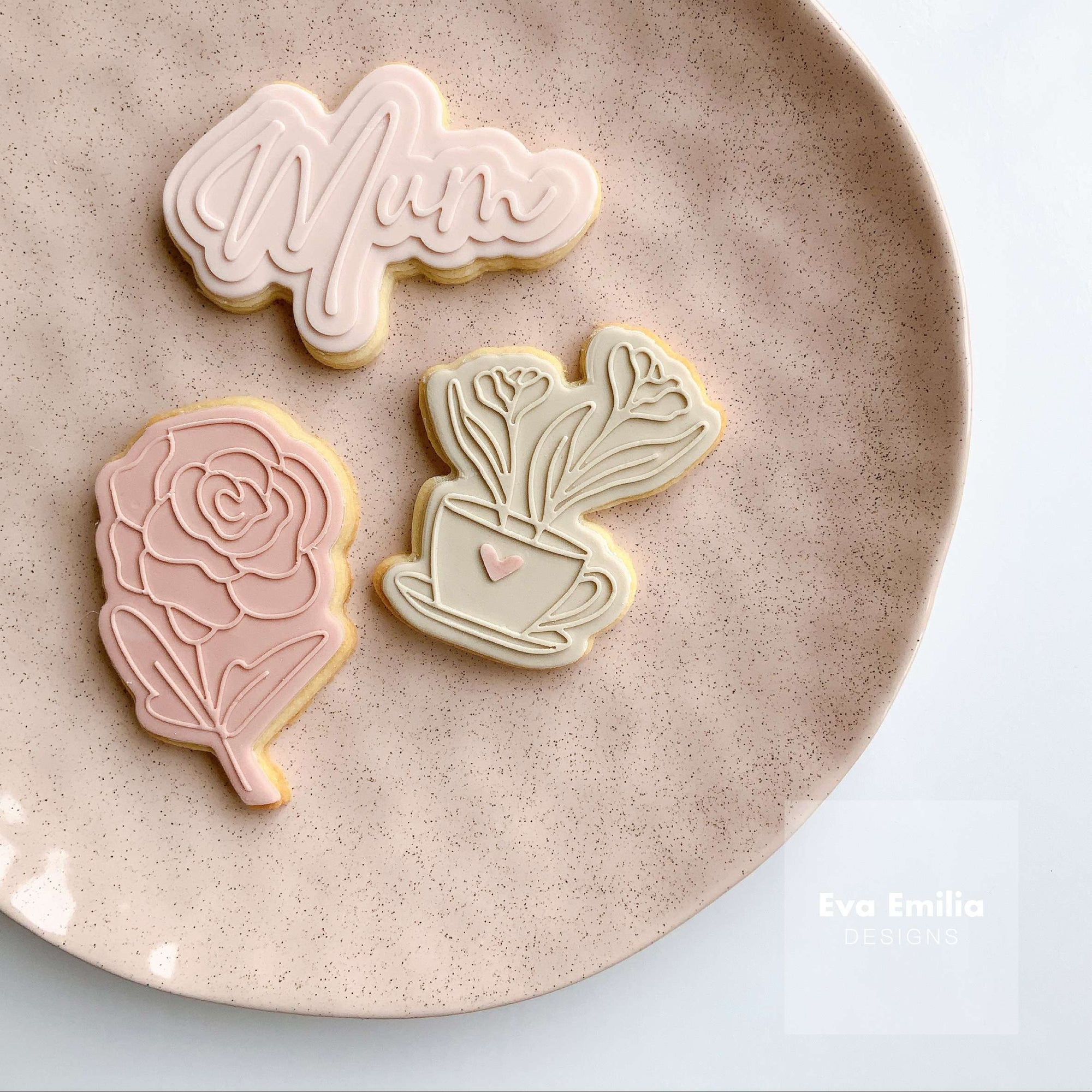 MUM Text Debosser + Cutter Set