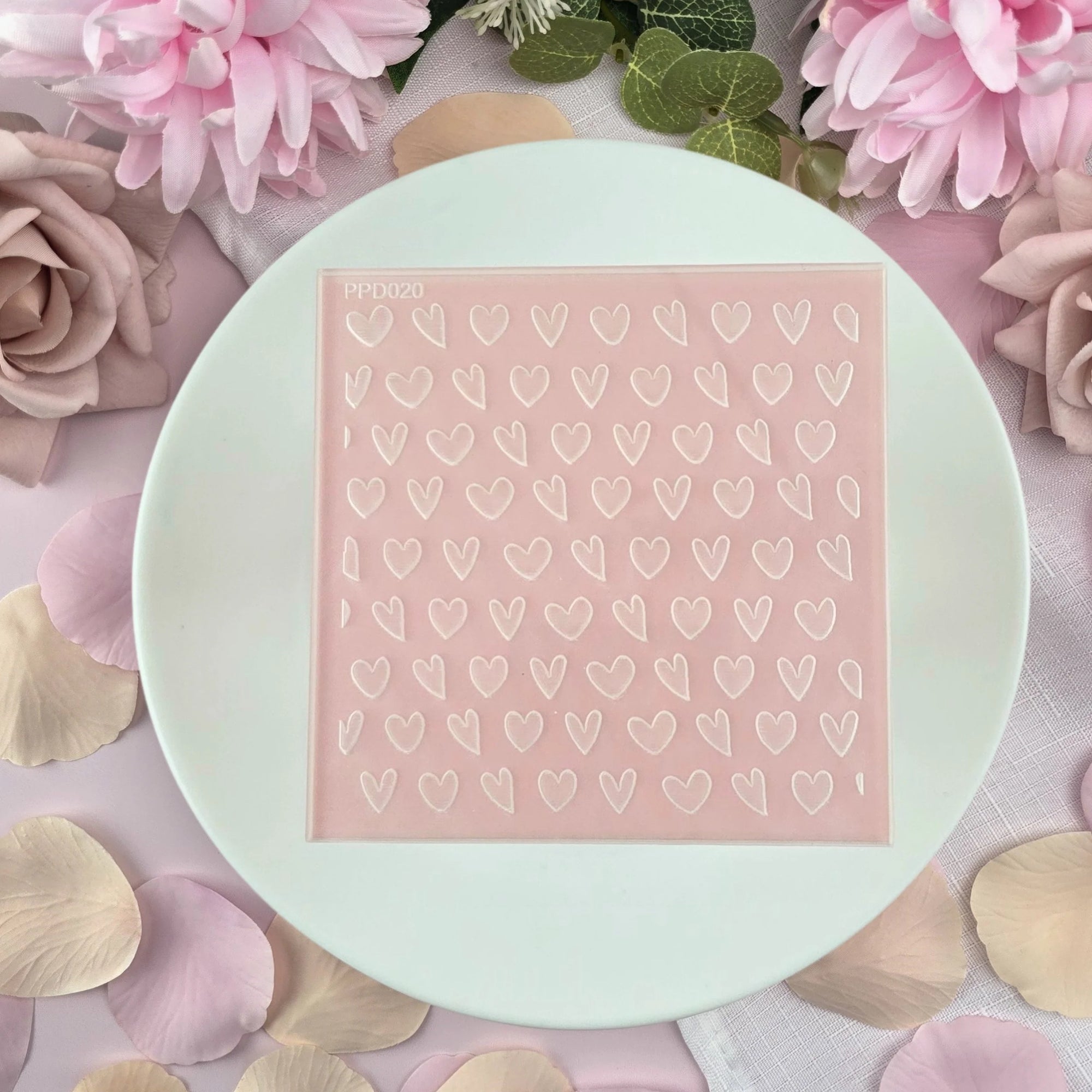 Hearts Pattern Plate