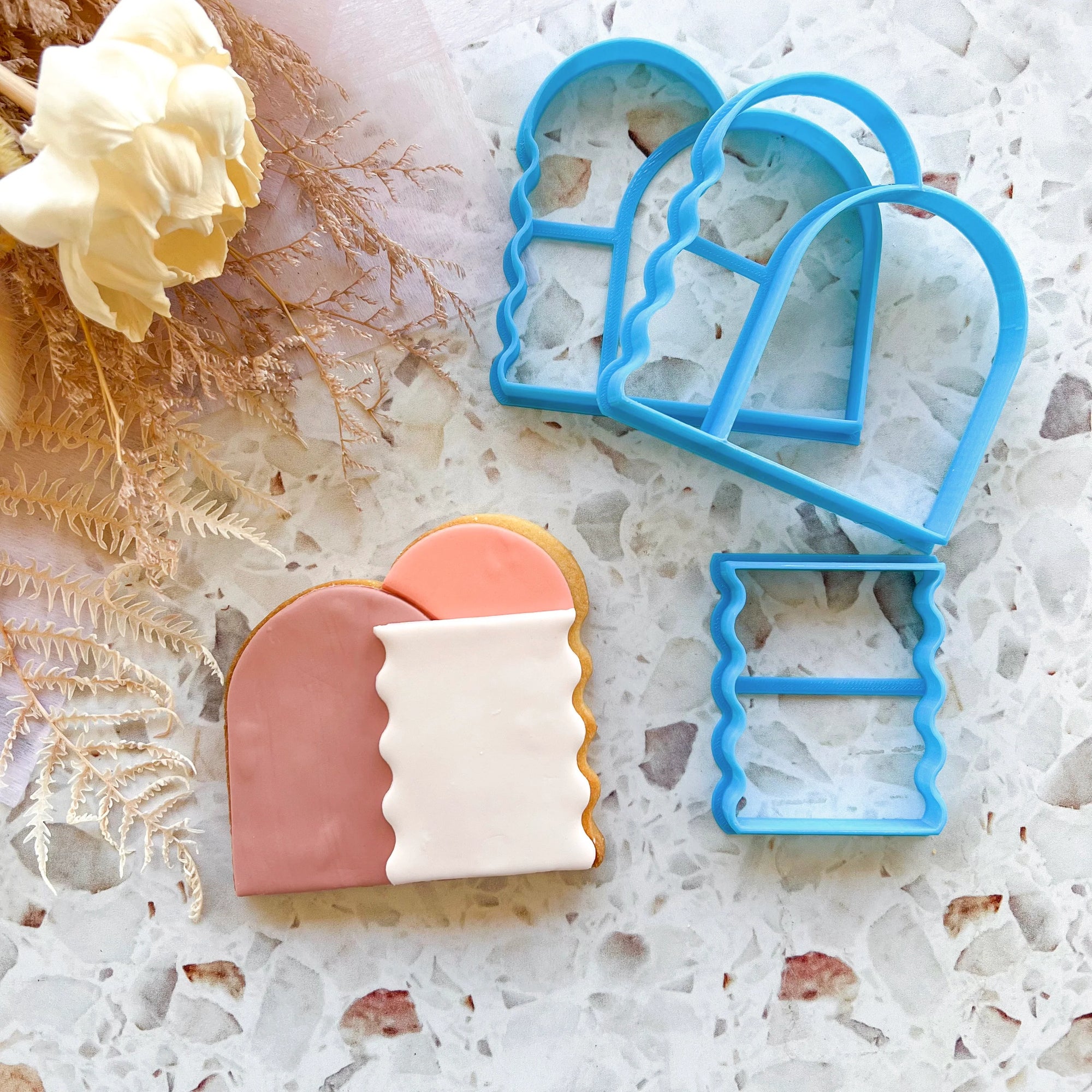 Maldives Inspired Statement Cutter Set