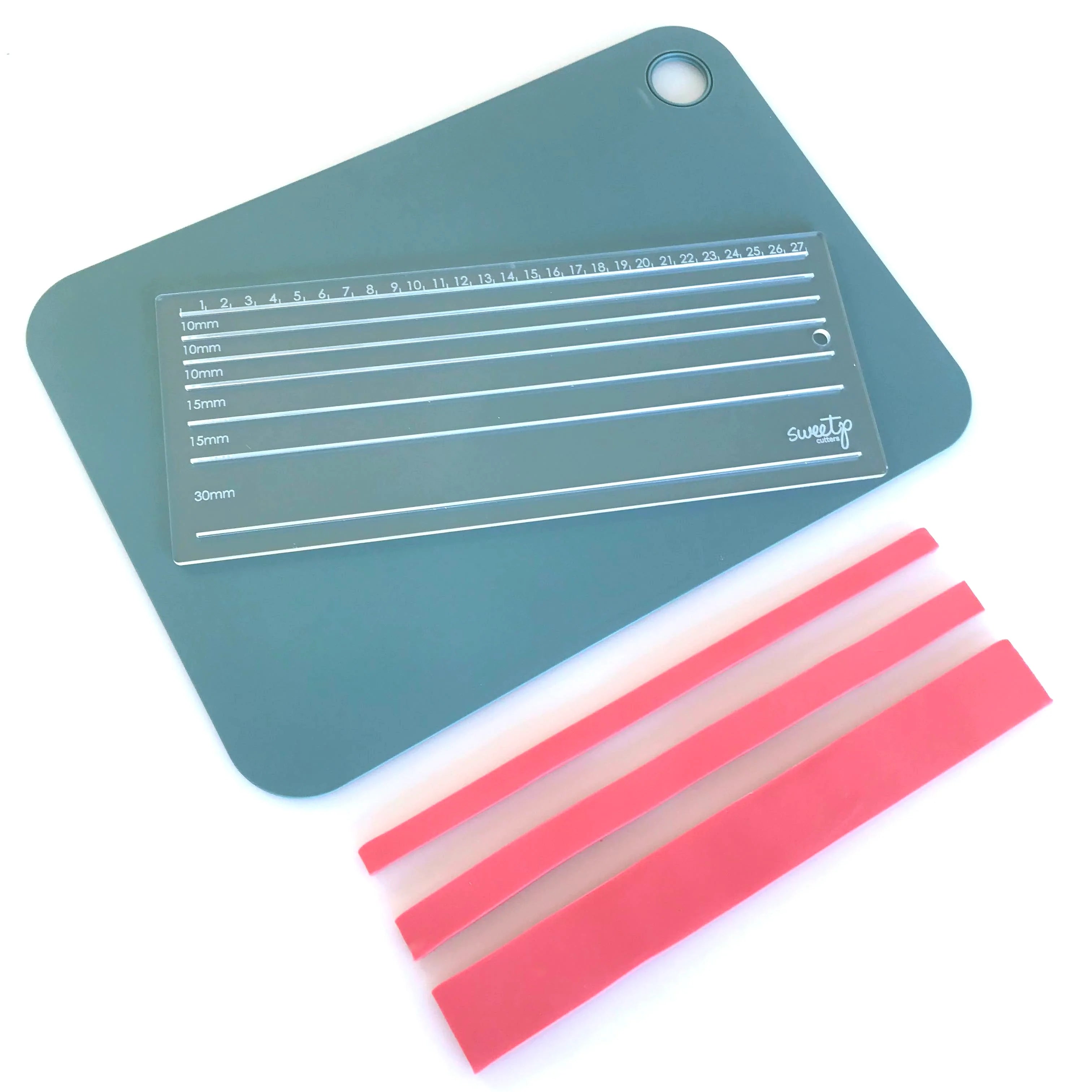 Fondant Strip Cutting Guide