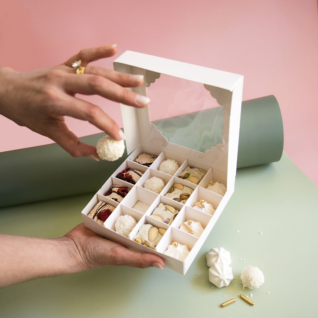 White Window Treat Box & Insert (5pk)