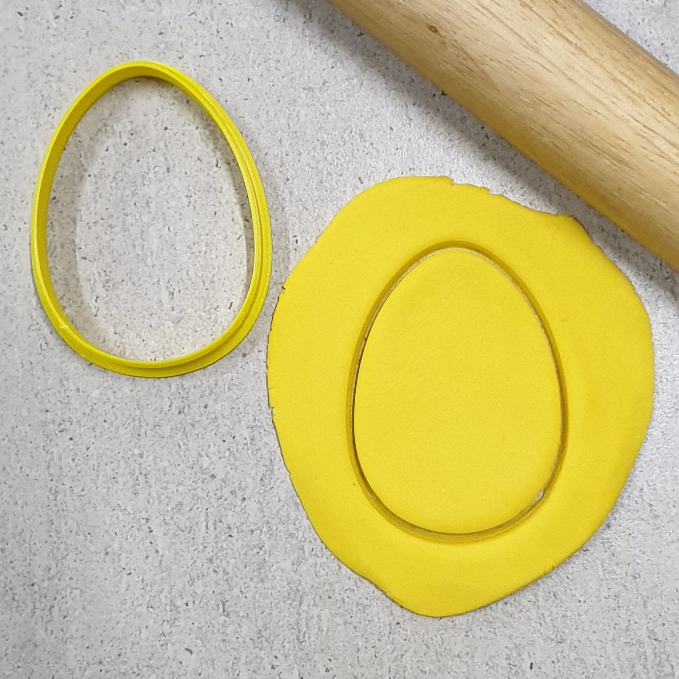 EGG 3.5INCH - 89mm PLASTIC COOKIE CUTTER - Cake Decorating Central