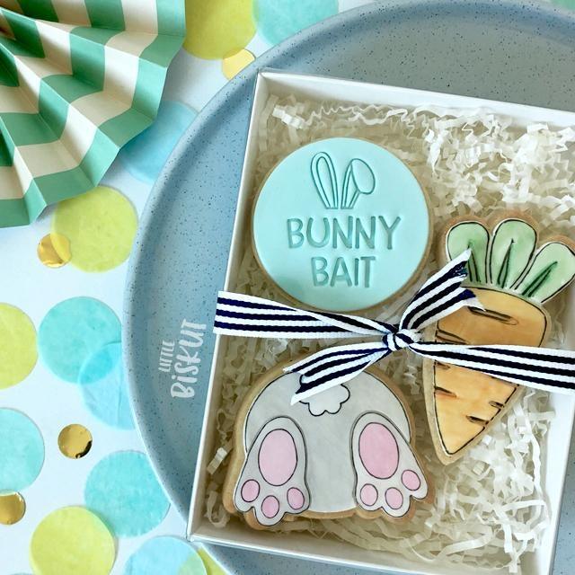 BUNNY BUM CUTTER + EMBOSSER SET by Little Biskut - Cake Decorating Central