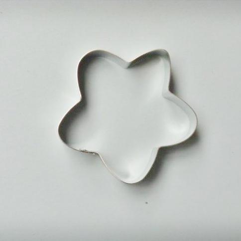 PETUNIA fondant cutter - Cake Decorating Central