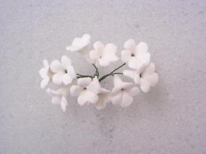 White Petite Flower Filler - Cake Decorating Central