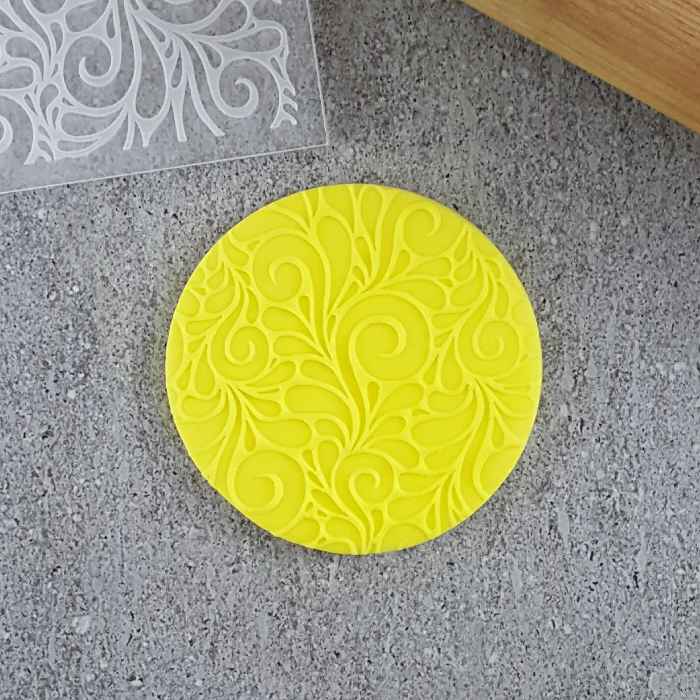 Swirls Pattern Plate